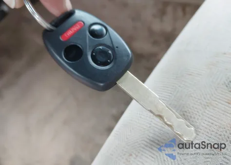 2004 Honda Accord 2.4 Ex z USA, uszkodzony, nr VIN 1HGCM56694A034434